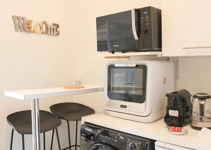 Cosy Studio Near Paris