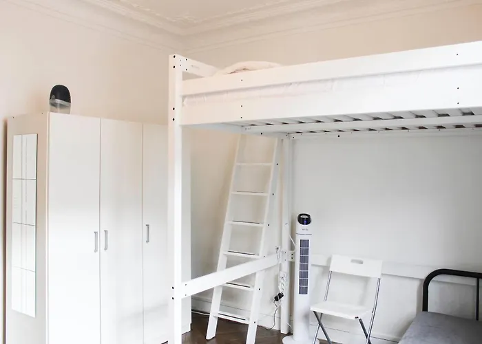 Cosy Studio Near Paris